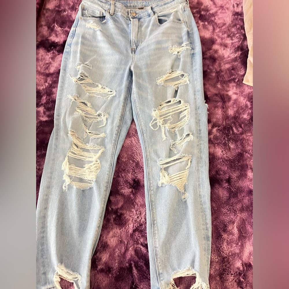 American Eagle Curvy Mom Jeans
